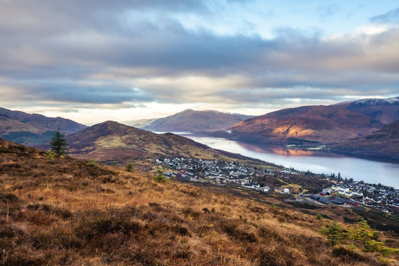 Fort William, punto de salida del Tren Jacobita en las Highlands de Escocia
